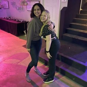 Meet your Posher, Aliveya